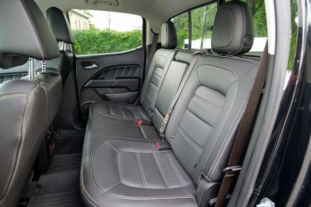 Photo of 2022 Onyx Black GMC Canyon