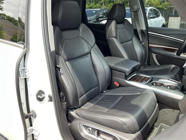 Photo of 2019 White Diamond Pearl Acura MDX
