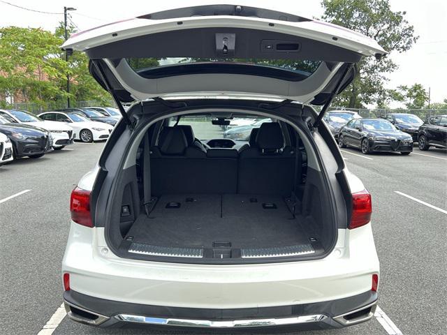 Photo of 2019 White Diamond Pearl Acura MDX