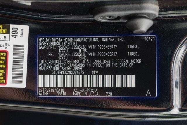 Photo of 2022 Midnight Black Metallic Toyota Sienna