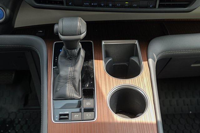Photo of 2022 Midnight Black Metallic Toyota Sienna