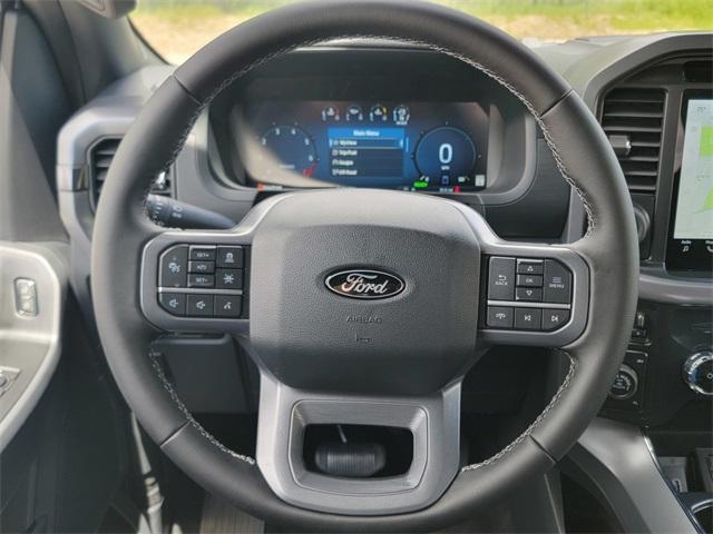 Photo of 2025 Oxford White Ford F-150