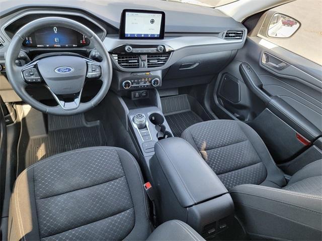 Photo of 2024 Iconic Silver Metallic Ford Escape
