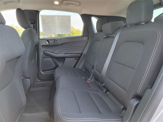 Photo of 2024 Iconic Silver Metallic Ford Escape
