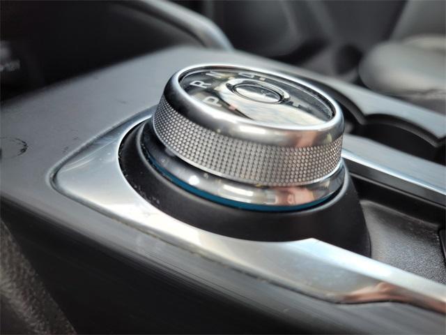 Photo of 2022 Iconic Silver Metallic Ford Escape