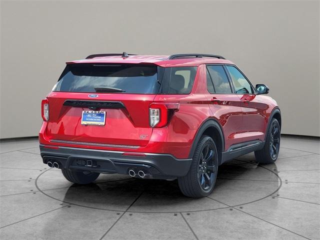 Photo of 2023 Rapid Red Metallic Tinted Clearcoat Ford Explorer