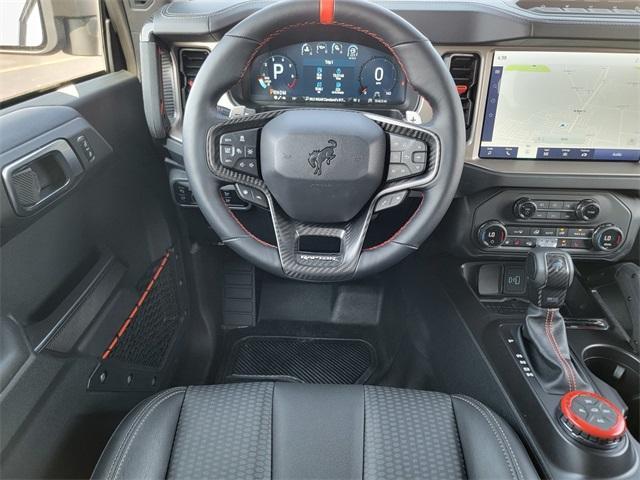Photo of 2024 Green Metallic Ford Bronco