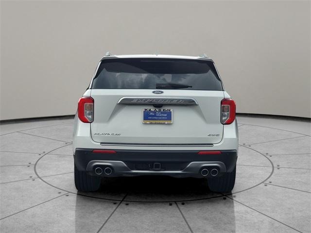 Photo of 2022 Star White Ford Explorer
