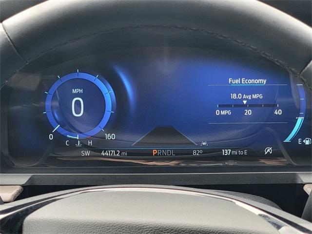Photo of 2022 Star White Ford Explorer