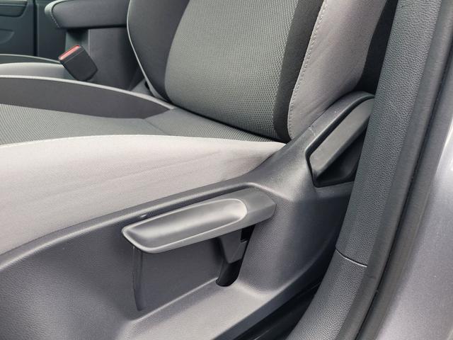 Photo of 2024 Pyrite Silver Metallic Volkswagen Taos
