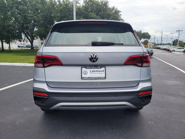 Photo of 2024 Pyrite Silver Metallic Volkswagen Taos