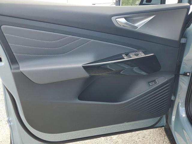 Photo of 2025 3b3b Volkswagen ID.4