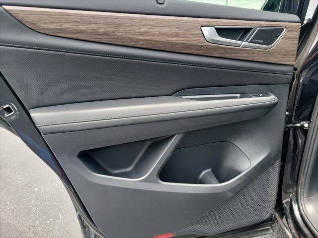 Photo of 2024 Deep Black Volkswagen Atlas
