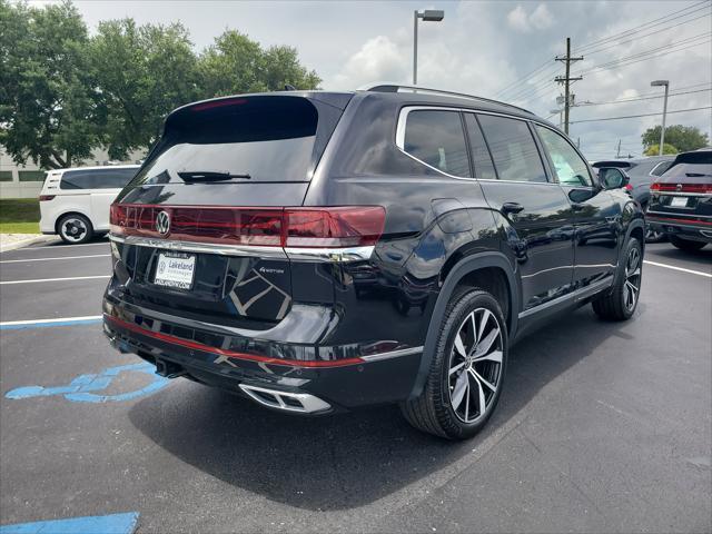 Photo of 2024 Deep Black Volkswagen Atlas