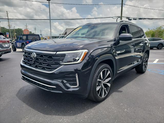 Photo of 2024 Deep Black Volkswagen Atlas
