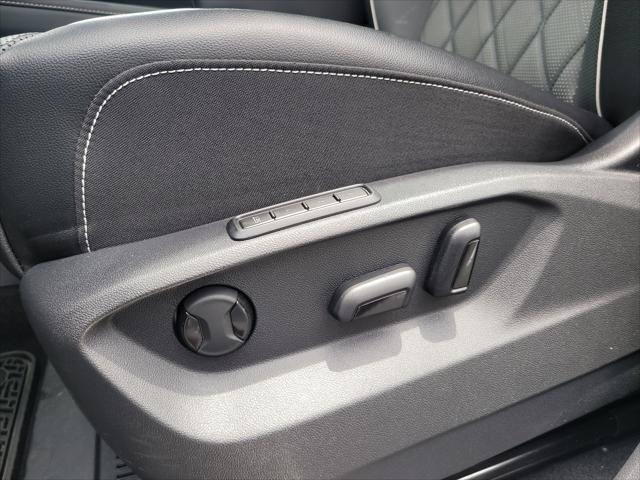 Photo of 2024 Deep Black Volkswagen Atlas