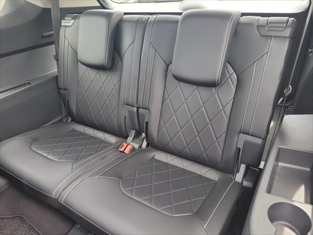 Photo of 2024 Deep Black Volkswagen Atlas