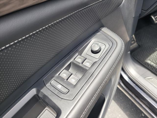 Photo of 2024 Deep Black Volkswagen Atlas