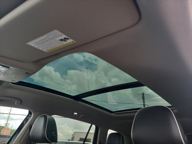 Photo of 2024 Deep Black Volkswagen Atlas
