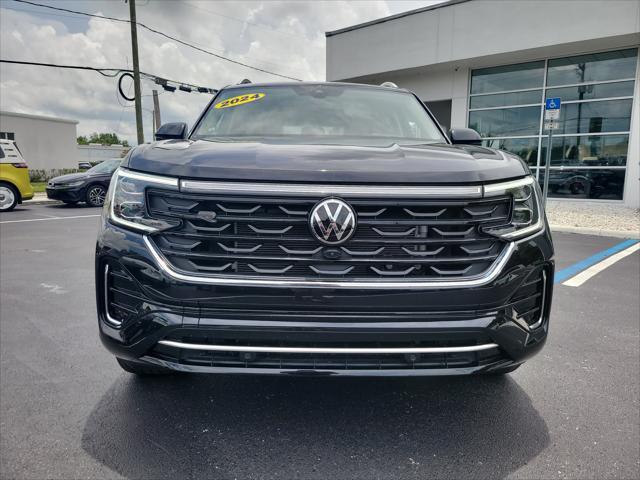 Photo of 2024 Deep Black Volkswagen Atlas