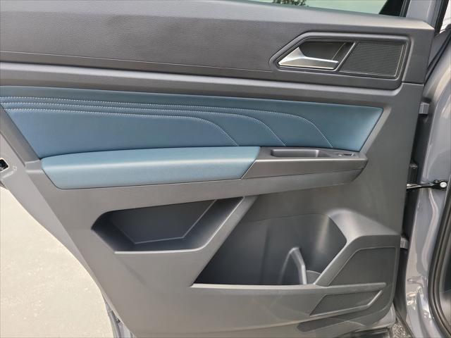 Photo of 2023 Pure Gray Volkswagen Atlas Cross Sport