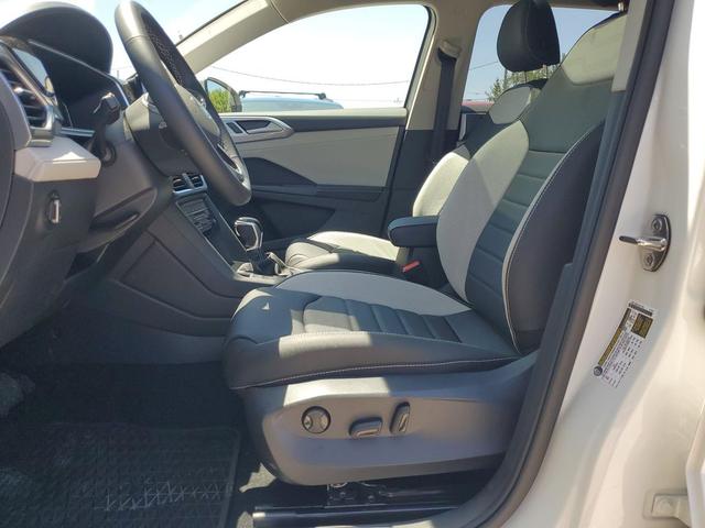 Photo of 2025 Pure White Volkswagen Taos