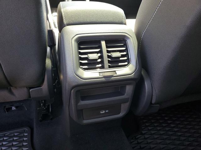 Photo of 2025 Pure White Volkswagen Taos