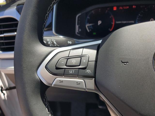 Photo of 2025 Pure White Volkswagen Taos