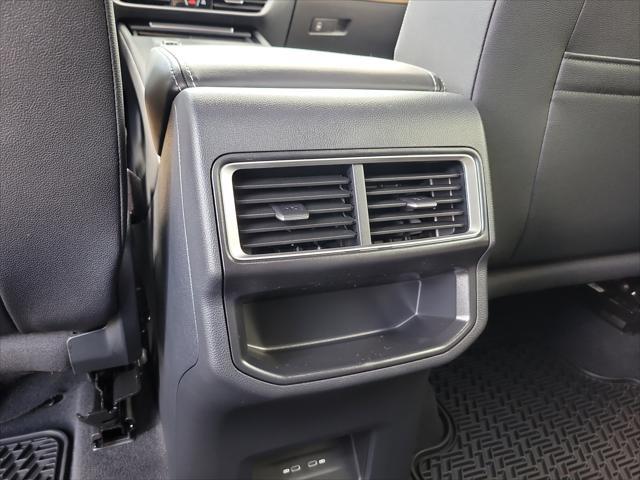 Photo of 2025 Pure White Volkswagen Atlas Cross Sport