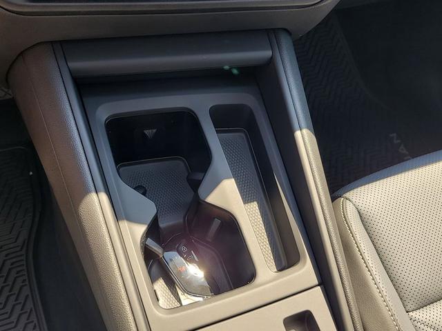 Photo of 2025 Deep Black Pearl Volkswagen Tiguan