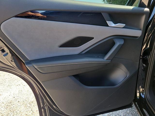 Photo of 2025 Deep Black Pearl Volkswagen Tiguan
