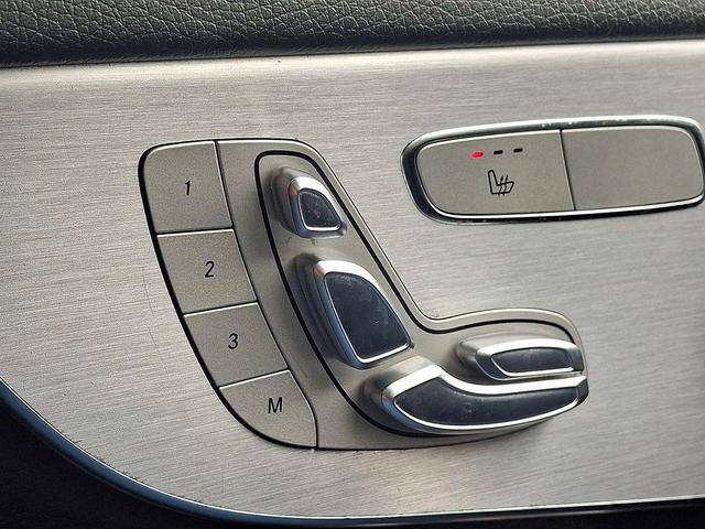 Photo of 2017 Polar White Mercedes-Benz C-Class