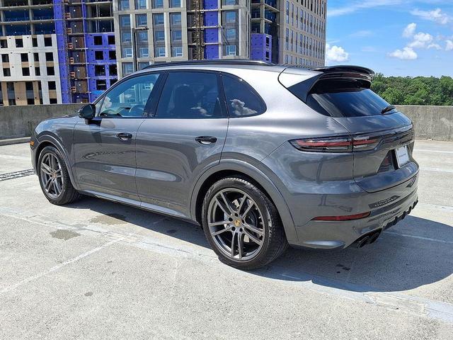 Photo of 2022 Quartzite Grey Metallic Porsche Cayenne
