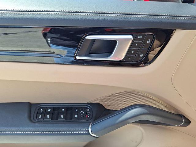 Photo of 2022 Carmine Red Porsche Cayenne