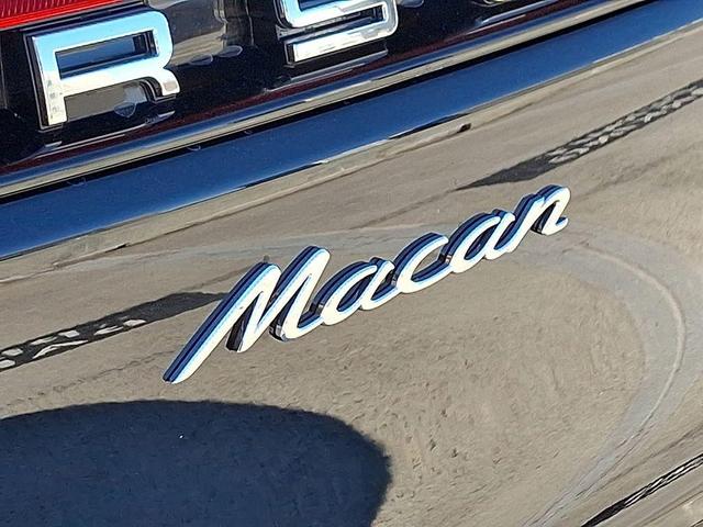 Photo of 2025 Jet Black Porsche Macan