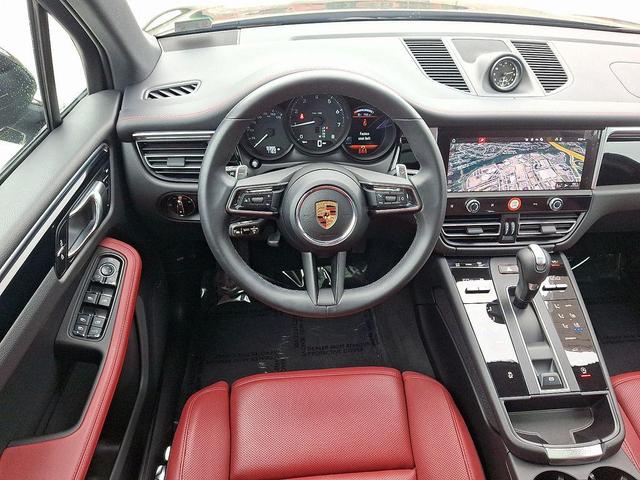 Photo of 2025 Jet Black Porsche Macan