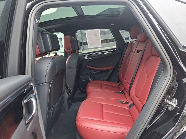 Photo of 2025 Jet Black Porsche Macan