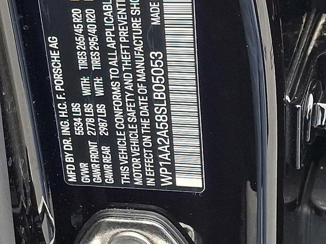 Photo of 2025 Jet Black Porsche Macan