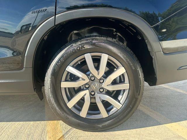 Photo of 2019 Crystal Black Pearl Honda Pilot