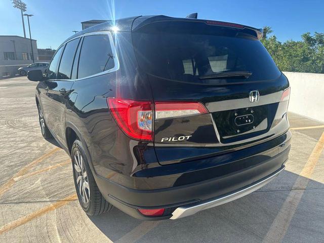Photo of 2019 Crystal Black Pearl Honda Pilot