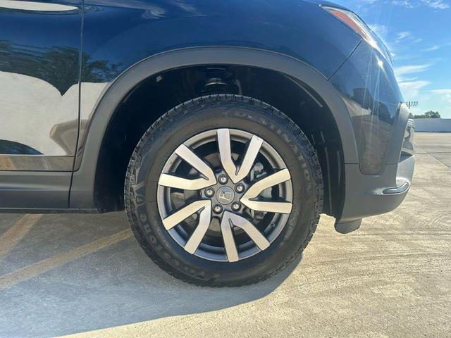 Photo of 2019 Crystal Black Pearl Honda Pilot
