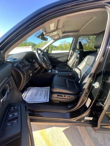 Photo of 2019 Crystal Black Pearl Honda Pilot