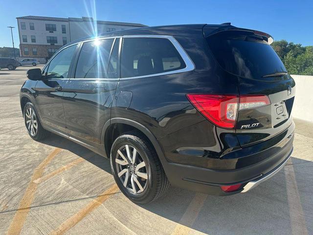 Photo of 2019 Crystal Black Pearl Honda Pilot