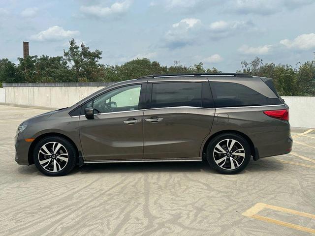 Photo of 2020 Gray Honda Odyssey