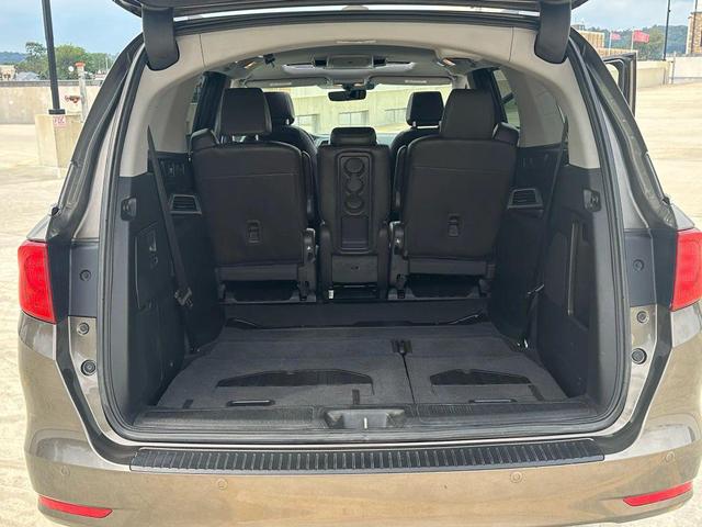 Photo of 2020 Gray Honda Odyssey
