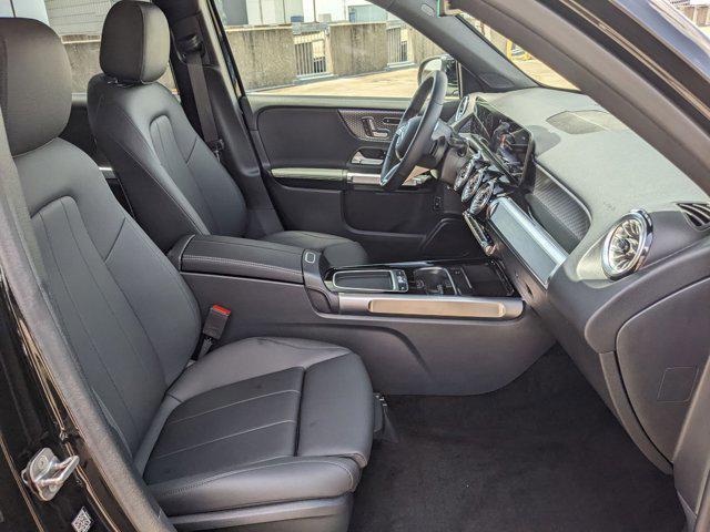 Photo of 2025 Night Black Mercedes-Benz GLB 250