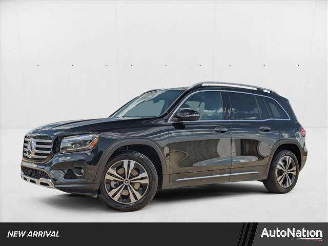 Photo of 2025 Night Black Mercedes-Benz GLB 250