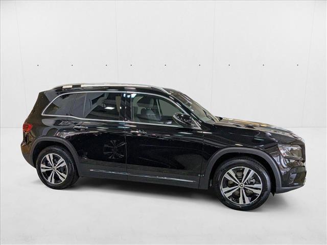 Photo of 2025 Night Black Mercedes-Benz GLB 250