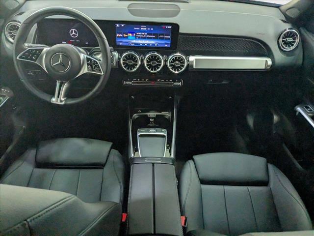 Photo of 2025 Night Black Mercedes-Benz GLB 250