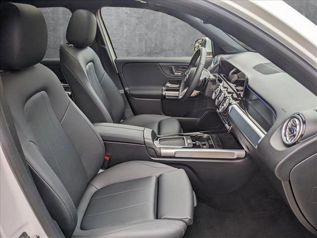 Photo of 2024 Polar White Mercedes-Benz EQB 350